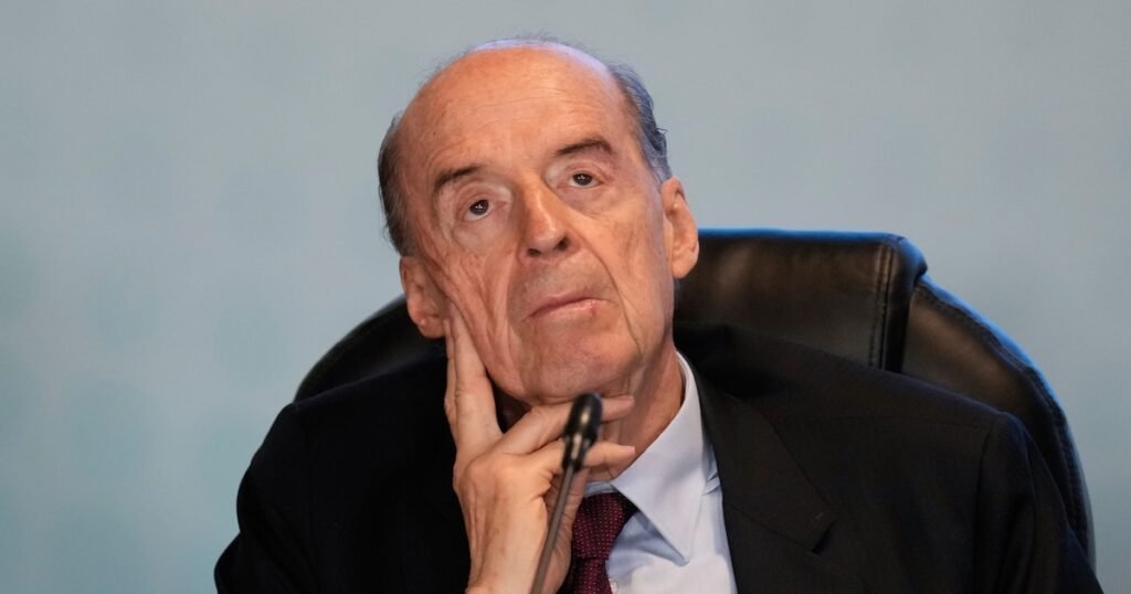 Álvaro Leyva ya había tratado de “tumbar” a otro presidente, aparte de Gustavo Petro: esta es la revelación que hizo Gustavo Bolívar Álvaro Leyva ya había tratado de “tumbar” a otro presidente, aparte de Gustavo Petro: esta es la revelación que hizo Gustavo Bolívar