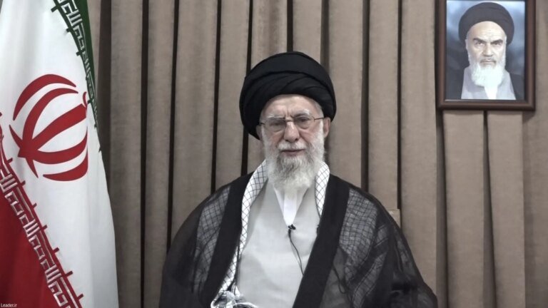 Jamenei reaparece tras el fin de la guerra asegurando que EEUU no dañó instalaciones nucleares y se llevó “una dura bofetada”