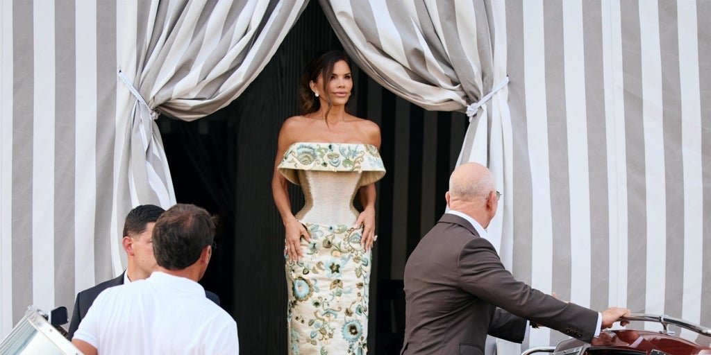 El estilo de Lauren Sánchez, futura mujer de Jeff Bezos, más allá de los 28 vestidos de su boda El estilo de Lauren Sánchez, futura mujer de Jeff Bezos, más allá de los 28 vestidos de su boda