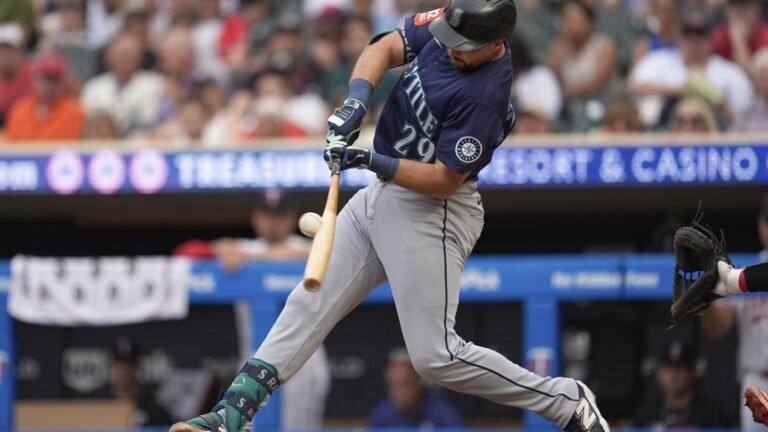Receptor de Marineros y líder de jonrones Cal Raleigh participará en Home Run Derby