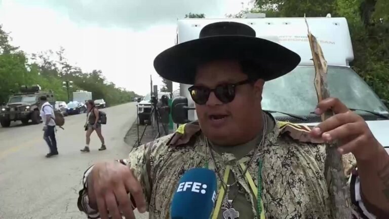 Decenas protestas en inmediaciones del centro Alcatraz para migrantes en Florida